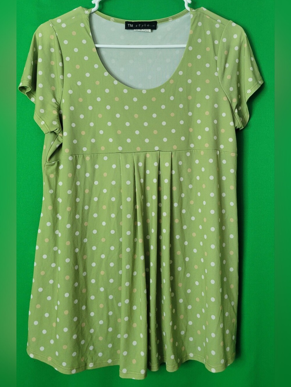 Green Polka Dot Scoop Neck Tunic Blouse TMZ Style Sz Large L Women Top Pleated